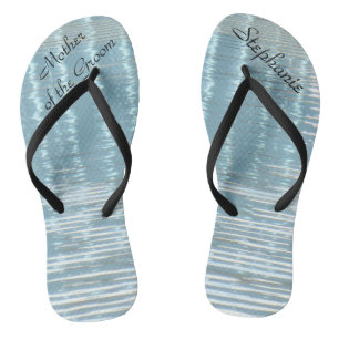 Abstrakte Wassermutter beim Hochzeitskippen Flip Flops