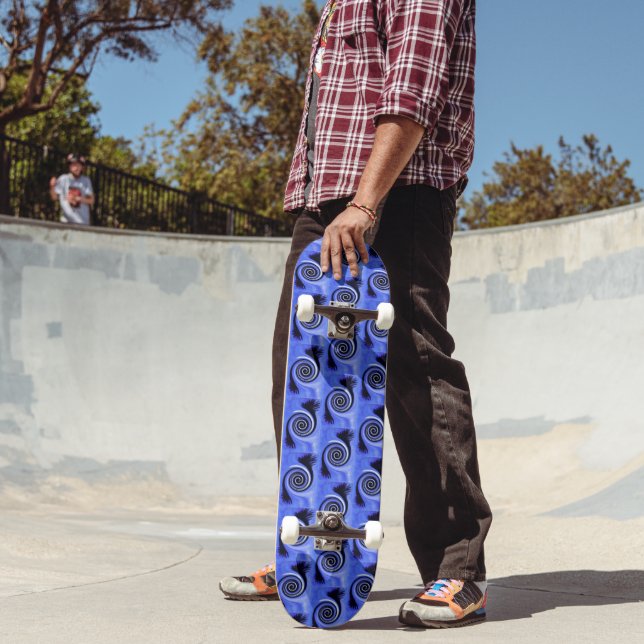 Abstrakter Adler Flügel Art Retro Muster Skateboard (Außenbereich 2)