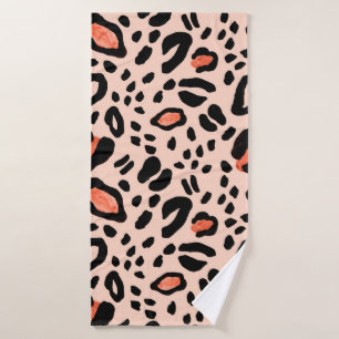 Abstrakter Aquarellleopard. Muster Badehandtuch