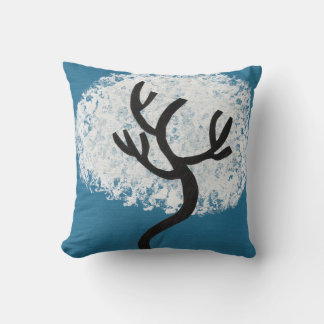 Abstrakter Baum auf blauem Hintergrund Kissen