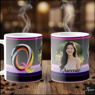 Abstrakter flüssiger Buchstabe Q Neonfeder Kaffeetasse