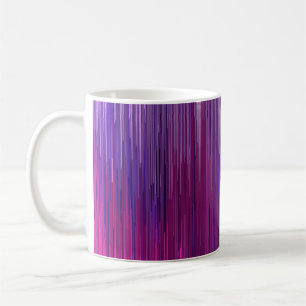 Abstrakter Hintergrund mit dünner vertikaler viole Kaffeetasse