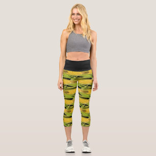 Abstrakter Mais auf Kakao Gemüsedruck auf schwarz Capri Leggings