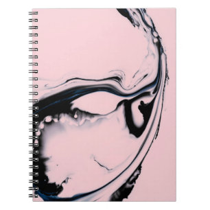 ABSTRAKTER, SCHWARZPINKPINK AUF PASTEL HINTERGRUND NOTIZBLOCK