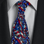 Abstraktes amerikanisches Muster aus gefestigtem G Krawatte<br><div class="desc">Dieses farbige Glasdesign verleiht einer abstrakten amerikanischen Fahne eine einzigartige Drehung und ist ein großartiges Geschenk für diesen besonderen patriotischen Menschen in Ihrem Leben. Um eine einzigartige Geschenkkombination zu erstellen,  stellen Sie sicher,  dass Sie die passenden Socken des gleichen Designs Karo haben.</div>