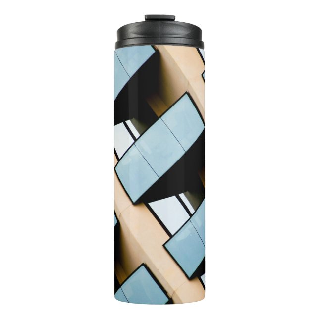 Abstraktes Beige und Blaues Gebäude Thermosbecher (Vorderseite)