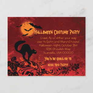 Abstraktes Black Cat and Bats Halloween-Party lade Einladungspostkarte