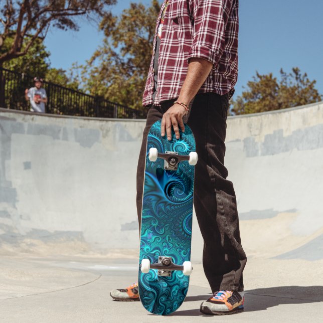 Abstraktes blaues und Aquamarines Spiralmuster Skateboard (Außenbereich 2)