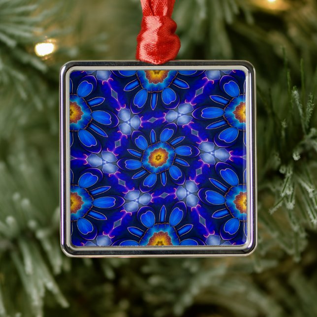 Abstraktes Blumenmuster Ornament Aus Metall (Baum)