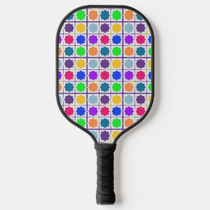 Abstraktes geometrisches Muster in fett gefärbten Pickleball Schläger
