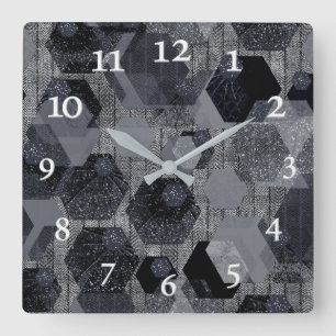 Abstraktes geometrisches Muster, schwarz und grau. Quadratische Wanduhr