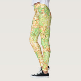 Abstraktes grünes Ackerblatt auf zerkratztem Boden Leggings