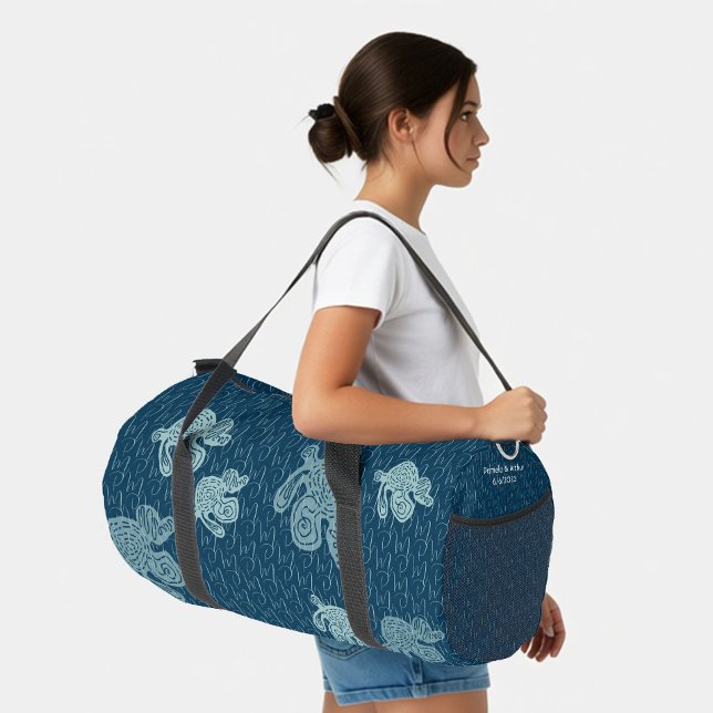 Abstraktes Monogramm-Muster Duffle Bag (Chic monogrammed practical duffel bag)