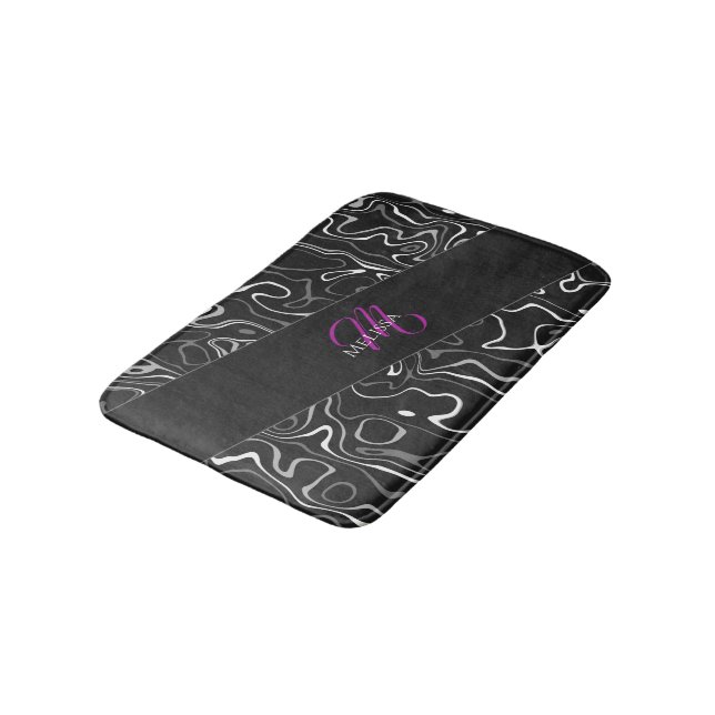 abstraktes Monogramm Schwarz-weißer Damaskus Badematte (Schrägansicht)