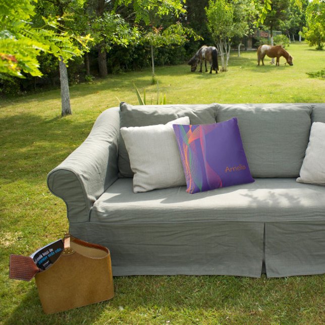 Abstraktes Muster mit Name lavender Throw Pillow Kissen (Von Creator hochgeladen)