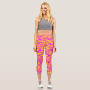 Abstraktes Muster Rosa Gelborange Capri Leggings