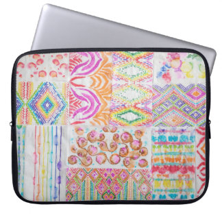 Abstraktes Patchwork, Aquarellmuster gefärbte Kraw Laptopschutzhülle