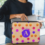 Abstraktes Polka Dots Muster Laptopschutzhülle<br><div class="desc">Steigern Sie Ihren technischen Stil mit unserem Abstrakten Polka Dots Pattern Laptop Sleep. Dieses trendige und schützende Gehäuse verbindet moderne Ästhetik mit Funktionalität und ist somit das perfekte Zubehör für Ihren Laptop. Ein abstraktes Polka-Dots-Muster mit spielerischen Kreisen in einer Mischung aus lebhaften und neutralen Tönen verleiht Ihrem Laptop ein elegantes...</div>