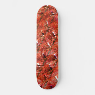 Abstraktes Rot mit Flecken und gekröntem Stil Skateboard