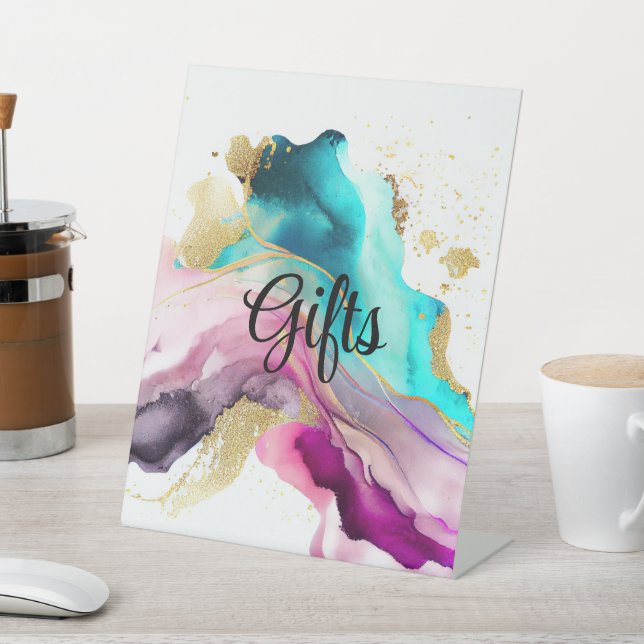 Abstraktes Schild der Fußleiste aus Marmor (In SItu)