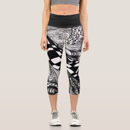 Abstraktes Schwarzweißwinkel Capri Leggings