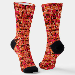 Abstraktes skandinavisches Muster in rotem Schatte Socken