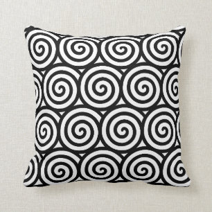 Abstraktes spiralgeometrisches Muster in Schwarz u Kissen