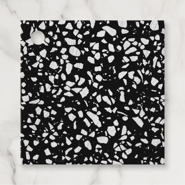 Abstraktes Terrazzo Mosaik Schwarz-Weiß-Muster Geschenkanhänger (Vorderseite)
