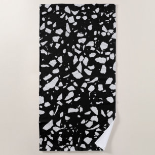 Abstraktes Terrazzo Mosaik Schwarz-Weiß-Muster Strandtuch