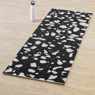 Abstraktes Terrazzo Mosaik Schwarz-Weiß-Muster Yogamatte