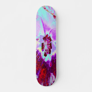 Abstraktes tropisches Wasser und Blume des Lila Hi Skateboard