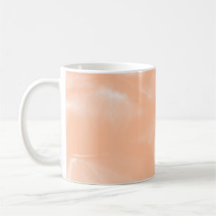 Abstraktes Weichmuster für die Farbe Peach Fuzz Kaffeetasse