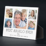Abuelo Großvater Grandchildren FotoCollage Fotoplatte<br><div class="desc">Einfaches und sauberes Design lasse Ihre Fotos auf dieser Best Abuelo Ever-Plakette. Ein großes Foto in der Mitte mit zwei kleineren Fotos auf beiden Seiten lasse Ihnen, Ihre eigenen Fotos leicht einzufügen. Best Abuelo Ever ist unten in einem modernen Schriftart geschrieben. Zwei Zeilen unten lasse Ihnen, Ihre Anpassung abzuschließen. Der...</div>