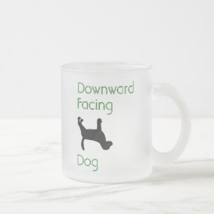 Abwärtsgerichtete Hundefreier raum Tasse 10oz ode