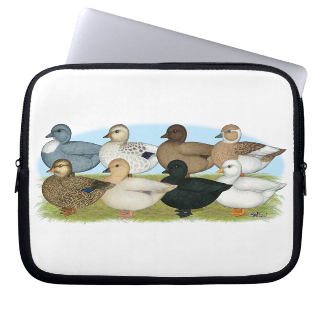 Acht Call Ducks Laptopschutzhülle (Vorderseite)