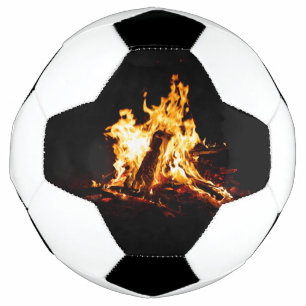 Achtung: Brandneu und brandheiß! Fußball