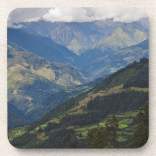 Ackerland und Dorf im Himalaja Getränkeuntersetzer