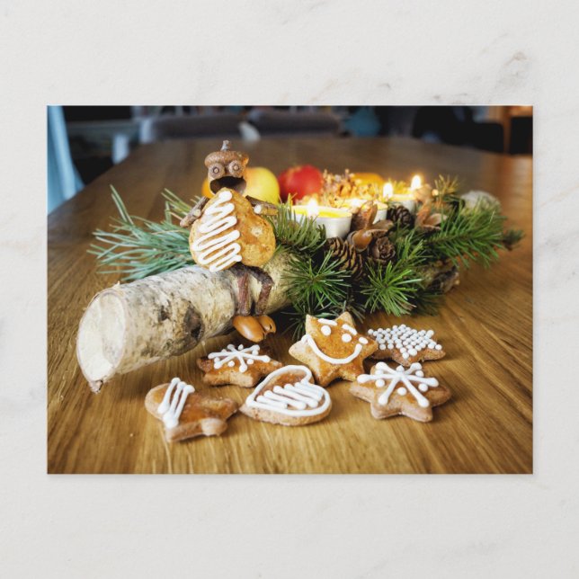 Acorn elves eating Christmas gingerbreads  Postkarte (Vorderseite)
