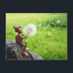 Acornelf bläst in Löwenzahn Postkarte<br><div class="desc">Acorn-Elf bläst in Lüster - lustige Postkreuzung nach Karte</div>