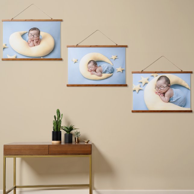 Add Your Three Photo Personalized Wandteppich Mit Holzrahmen (Asymmetrisch)