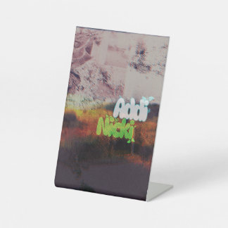 Addi Nicki Albumcover-Kunstwerk Sockelschild