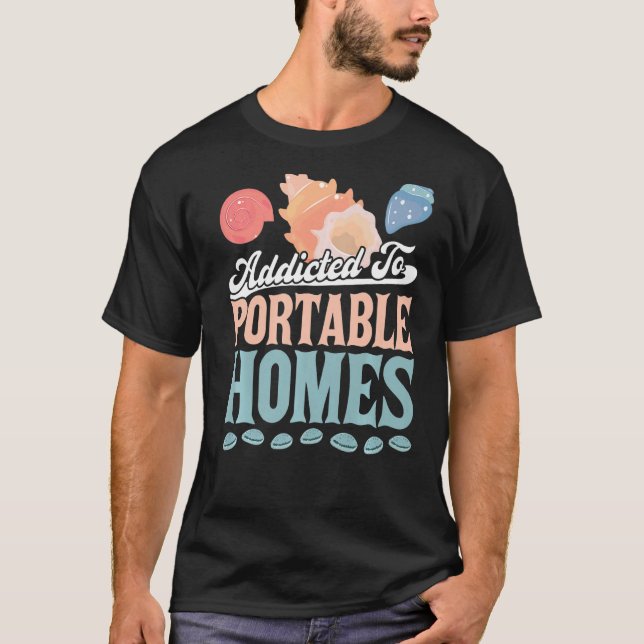 Addicted to Portable Zuhause Seashell T-Shirt (Vorderseite)