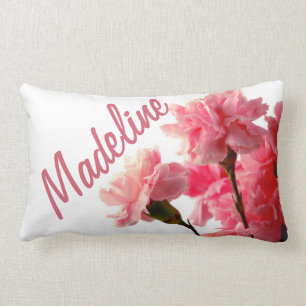 Addieren Sie ein schönes rosa Lendenkissen