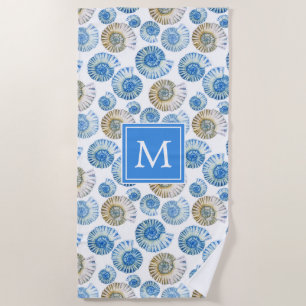 Addieren Sie Ihr Monogramm Pastellseashell-Muster Strandtuch