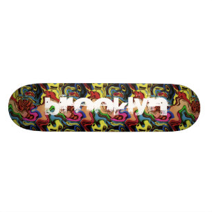 Addieren Sie Ihren abstrakten StadtGraffiti Skateboard