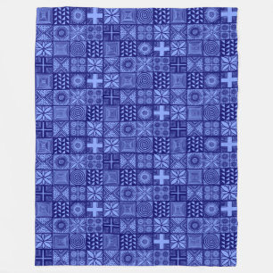 Adire Pattern - Blauschattierungen Fleecedecke