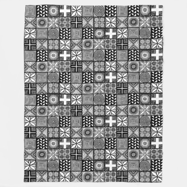 Adire Pattern - Schwarz und Weiß Fleecedecke (Vorderseite)