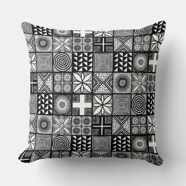 Adire Pattern - Schwarz und Weiß Kissen (Vorderseite)