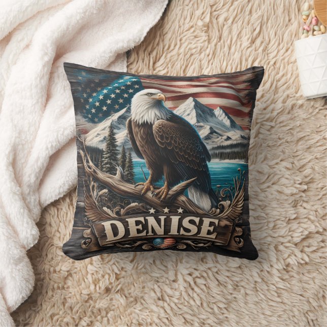 Adler auf Verzweigung mit Flaggenhintergrund Kissen (Decke)