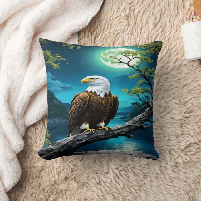 Adler auf Zweig unter Vollmond Kissen (Decke)